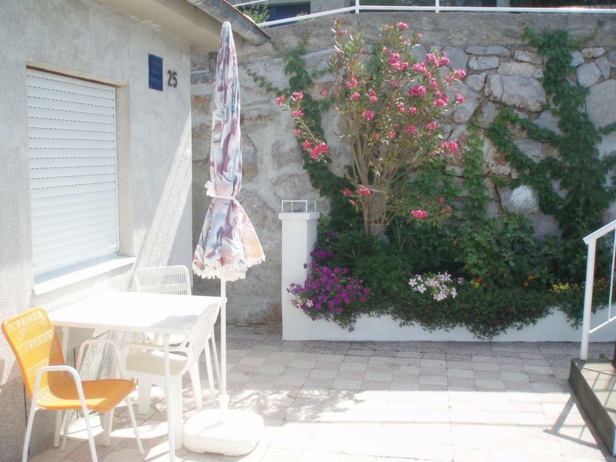 סנג' Apartment Antonija מראה חיצוני תמונה